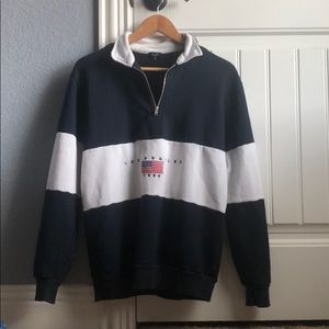 Brandy Melville Isabella Los Angeles sweatshirt